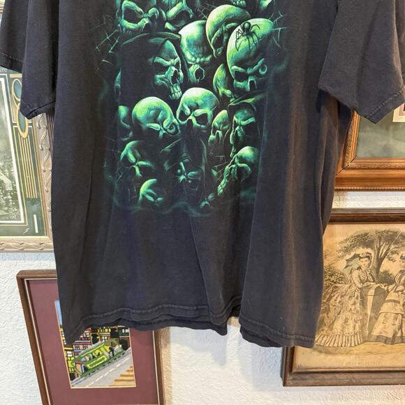 Vintage 90s/00s Y2K‎ Green Skulls Spider Art Death Shirt Size XL - Picture 4 of 6